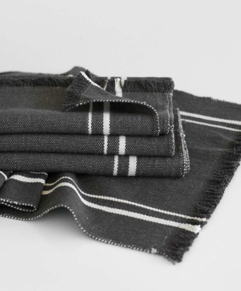 TABLE RUNNER CONTEMP CHARCOAL W/STRIPES 2.5M