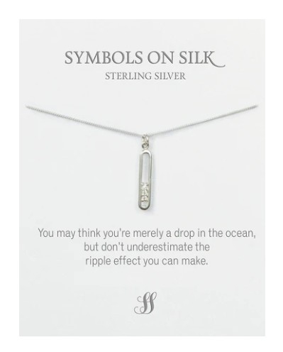 NECKLACE DROP IN THE OCEAN RIPPLE ON CHAIN