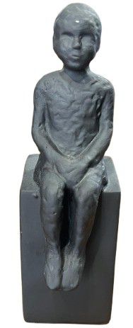 SCULPTURE GIRL SITTING 7X7X25