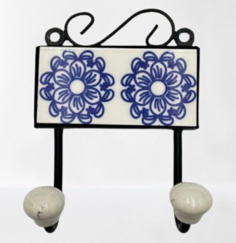 HANGER TILE BLUE WHITE 2 HOOKS 5x5