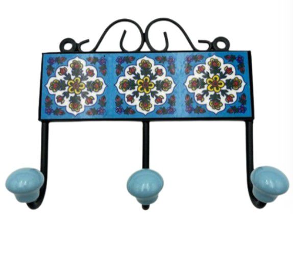 HANGER TILE L/BLUE WHITE MIX 3 HOOKS 5x5