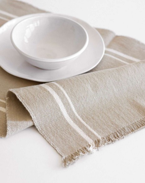 TABLE RUNNER CONTEMP STONE W/STRIPES 1.8M