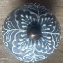 KNOB EMBOSSED WHITE ON GREY