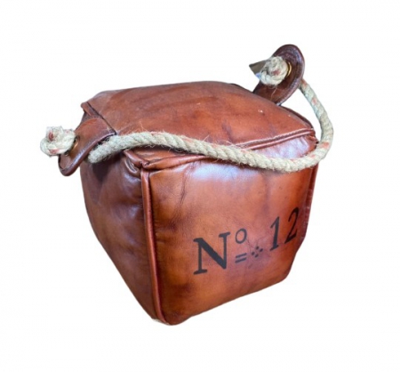DOOR STOPPER LEATHER SQUARE